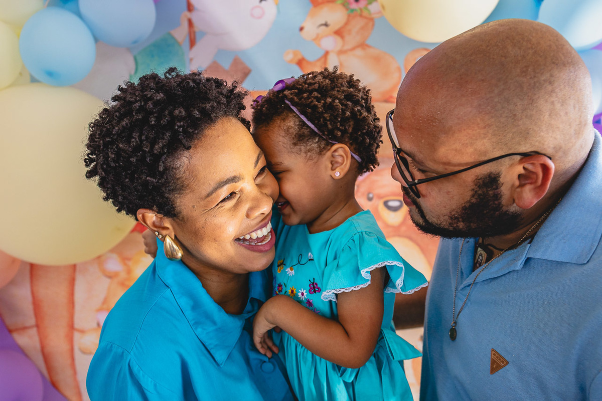 fotografia de festa infantil sao mateus, ensaio de familia es, festa em casa,  decoracao de festa infantil, decoracao de festas, alan smyth, fotografia afetiva es, fotos festa, hora do parabens, fotografia de festa infantil guriri, fotografo infantil