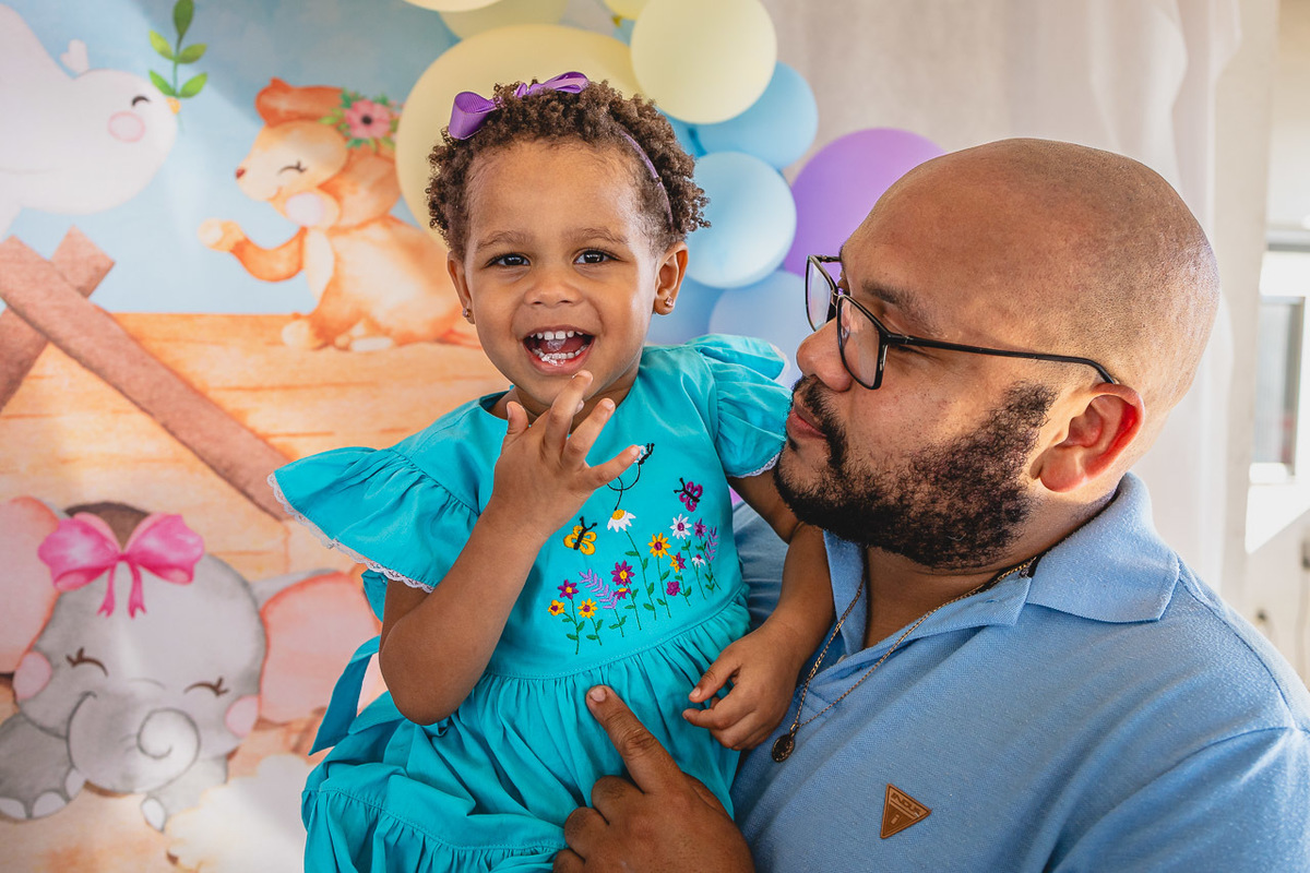 fotografia de festa infantil sao mateus, ensaio de familia es, festa em casa,  decoracao de festa infantil, decoracao de festas, alan smyth, fotografia afetiva es, fotos festa, hora do parabens, fotografia de festa infantil guriri, fotografo infantil