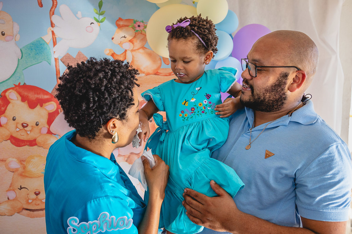 fotografia de festa infantil sao mateus, ensaio de familia es, festa em casa,  decoracao de festa infantil, decoracao de festas, alan smyth, fotografia afetiva es, fotos festa, hora do parabens, fotografia de festa infantil guriri, fotografo infantil