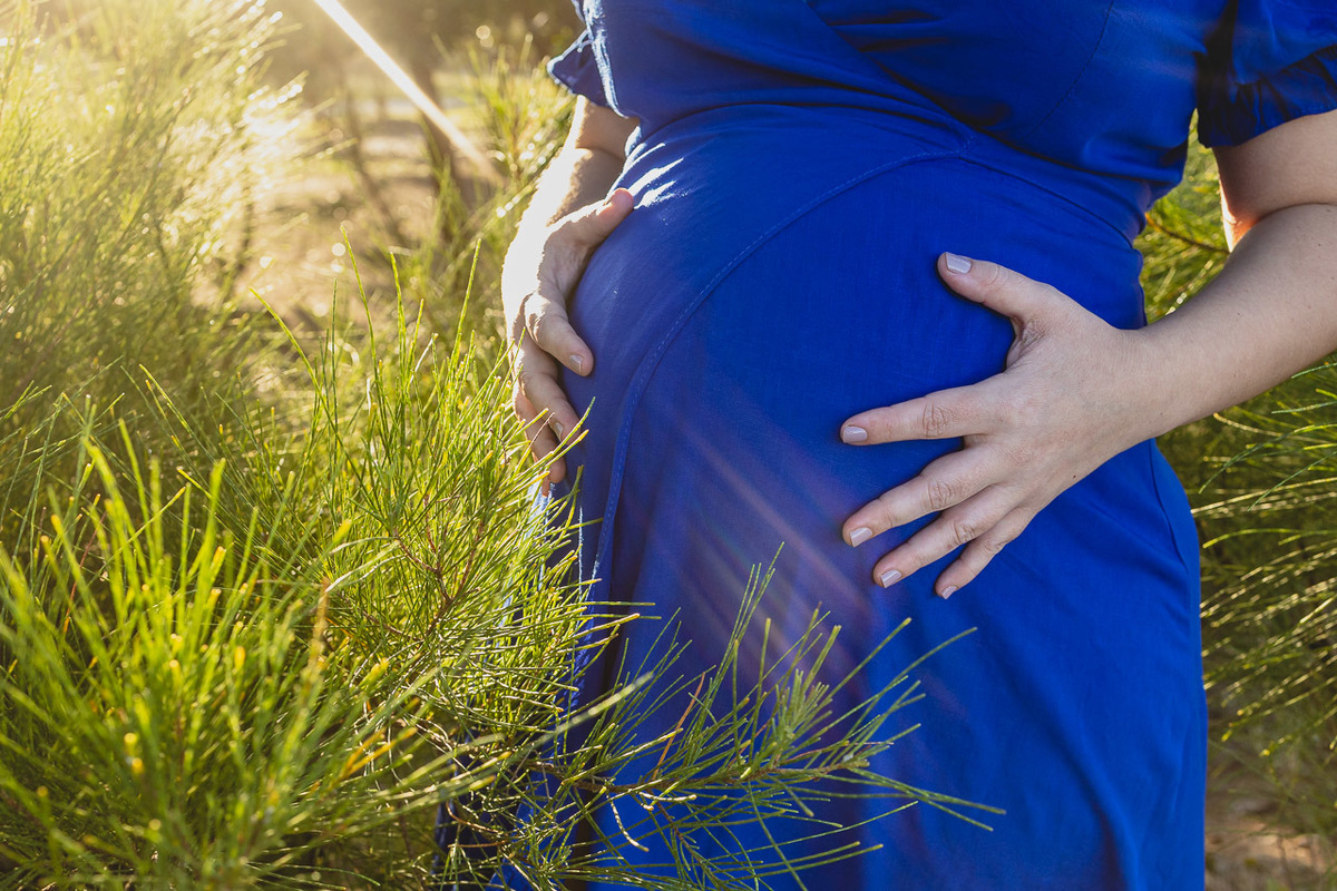 abraço na alma, alan smyth fotografo es, ensaio fotografico gestante, ensaio fotografico gestante sao mateus, ensaio gestante, ensaio intimista, fotografia afetiva, fotografia de familia, onde fotografar em sao mateus es, retrato de gestante, guriri, es