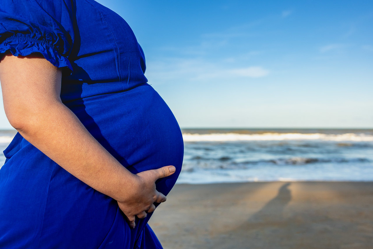 abraço na alma, alan smyth fotografo es, ensaio fotografico gestante, ensaio fotografico gestante sao mateus, ensaio gestante, ensaio intimista, fotografia afetiva, fotografia de familia, onde fotografar em sao mateus es, retrato de gestante, guriri, es