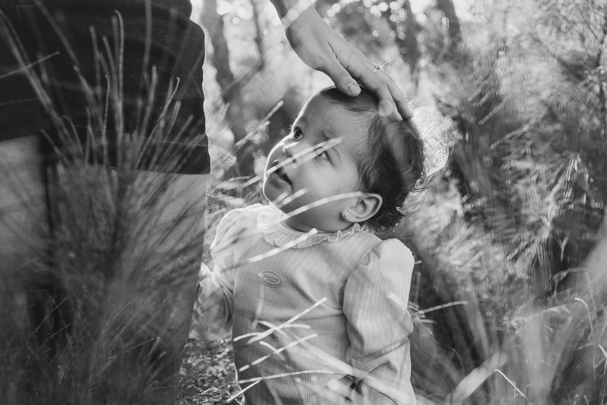 acompanhamento de bebê, abraço na alma, alan smyth fotografo são mateus es, ensaio de bebê, ensaio em casa, ensaio intimista, fotografia afetiva, fotografia de familia,  fotografia de familia sao mateus es, pais de menina, jornada de bebê, ensaio infantil