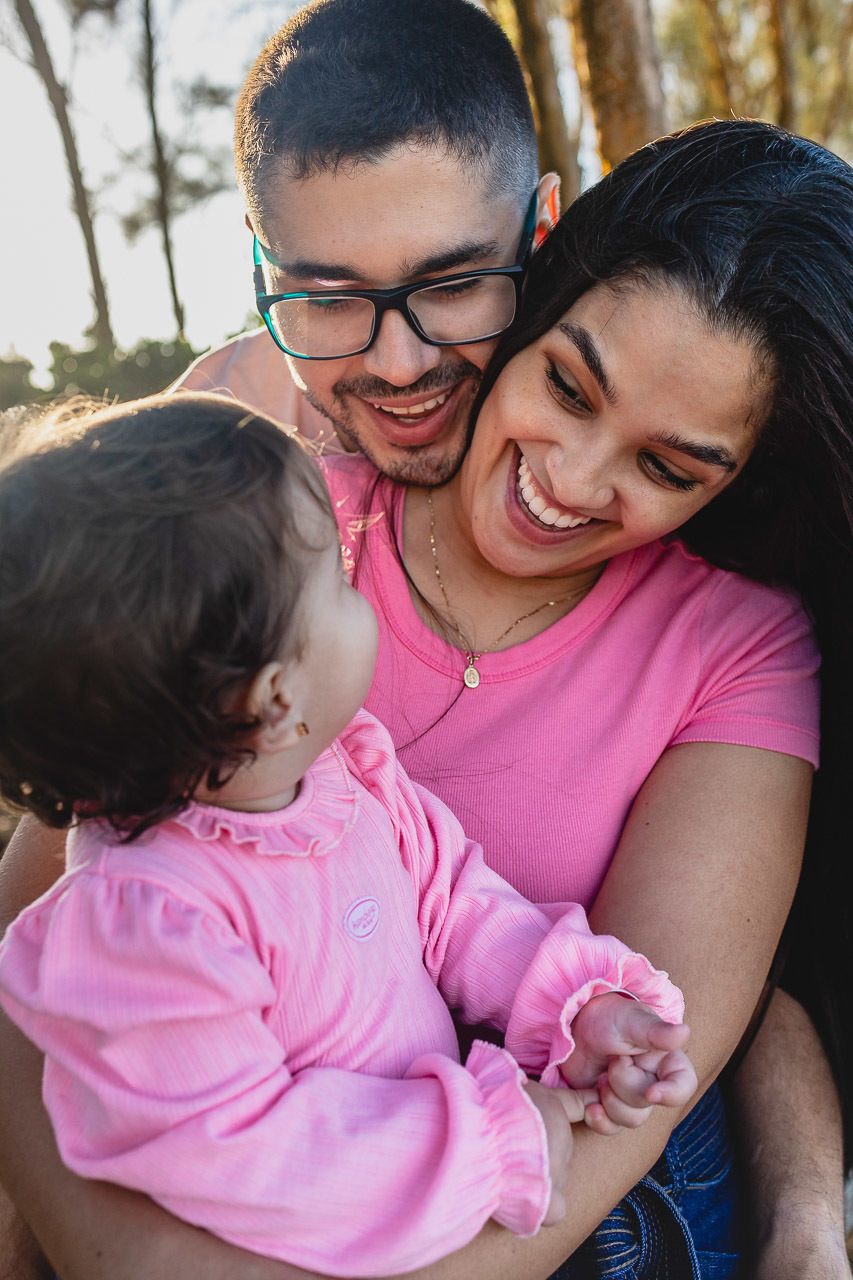 acompanhamento de bebê, abraço na alma, alan smyth fotografo são mateus es, ensaio de bebê, ensaio em casa, ensaio intimista, fotografia afetiva, fotografia de familia,  fotografia de familia sao mateus es, pais de menina, jornada de bebê, ensaio infantil