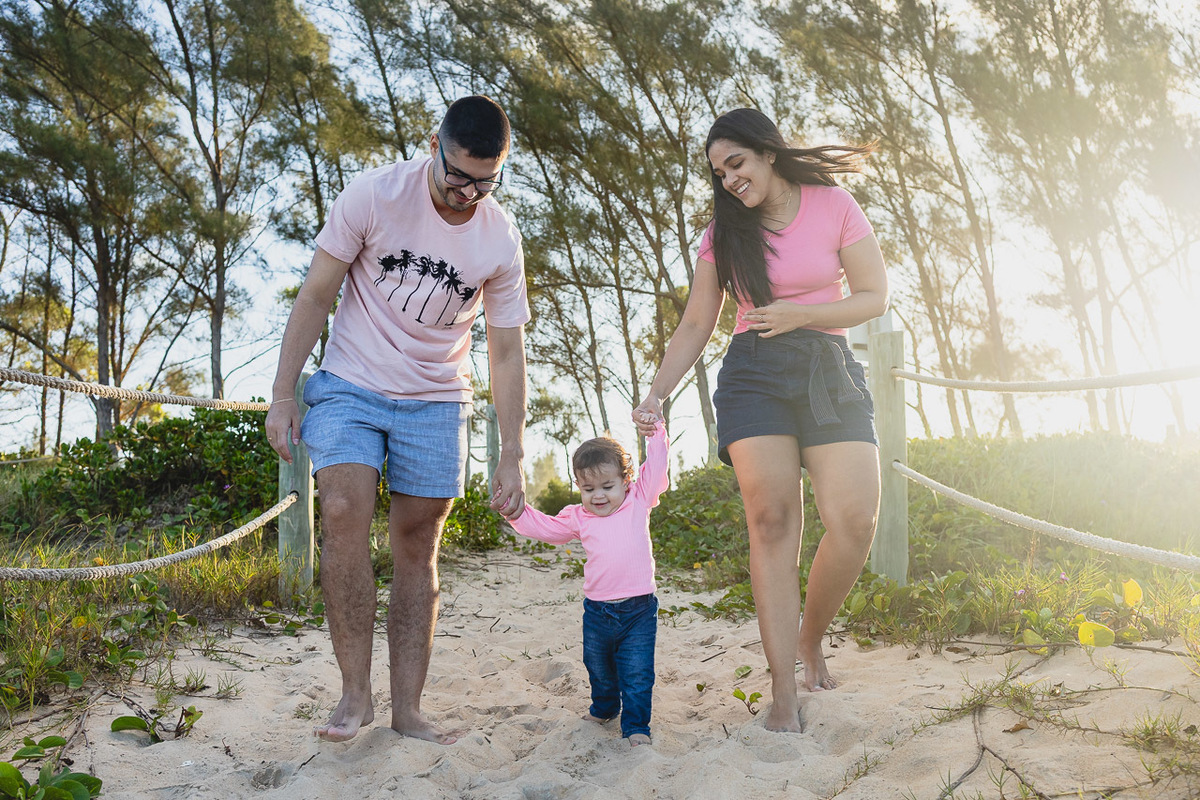 acompanhamento de bebê, abraço na alma, alan smyth fotografo são mateus es, ensaio de bebê, ensaio em casa, ensaio intimista, fotografia afetiva, fotografia de familia,  fotografia de familia sao mateus es, pais de menina, jornada de bebê, ensaio infantil