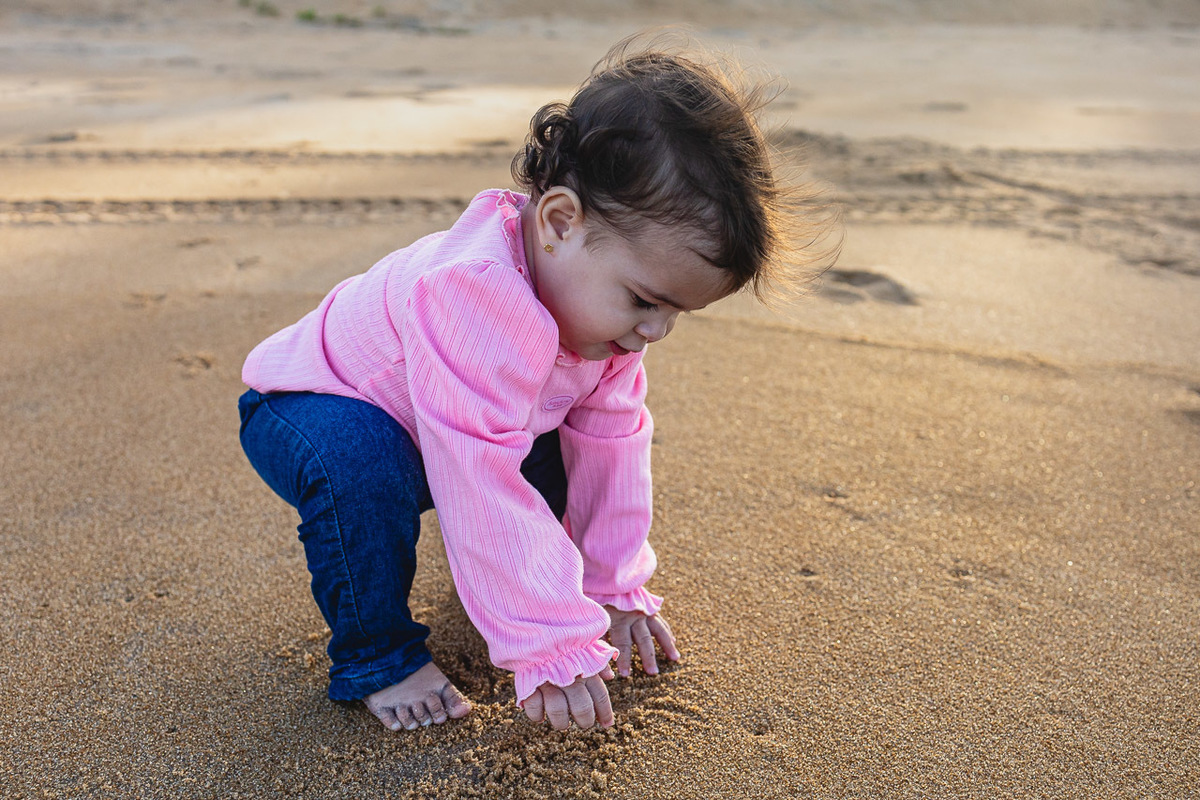 acompanhamento de bebê, abraço na alma, alan smyth fotografo são mateus es, ensaio de bebê, ensaio em casa, ensaio intimista, fotografia afetiva, fotografia de familia,  fotografia de familia sao mateus es, pais de menina, jornada de bebê, ensaio infantil