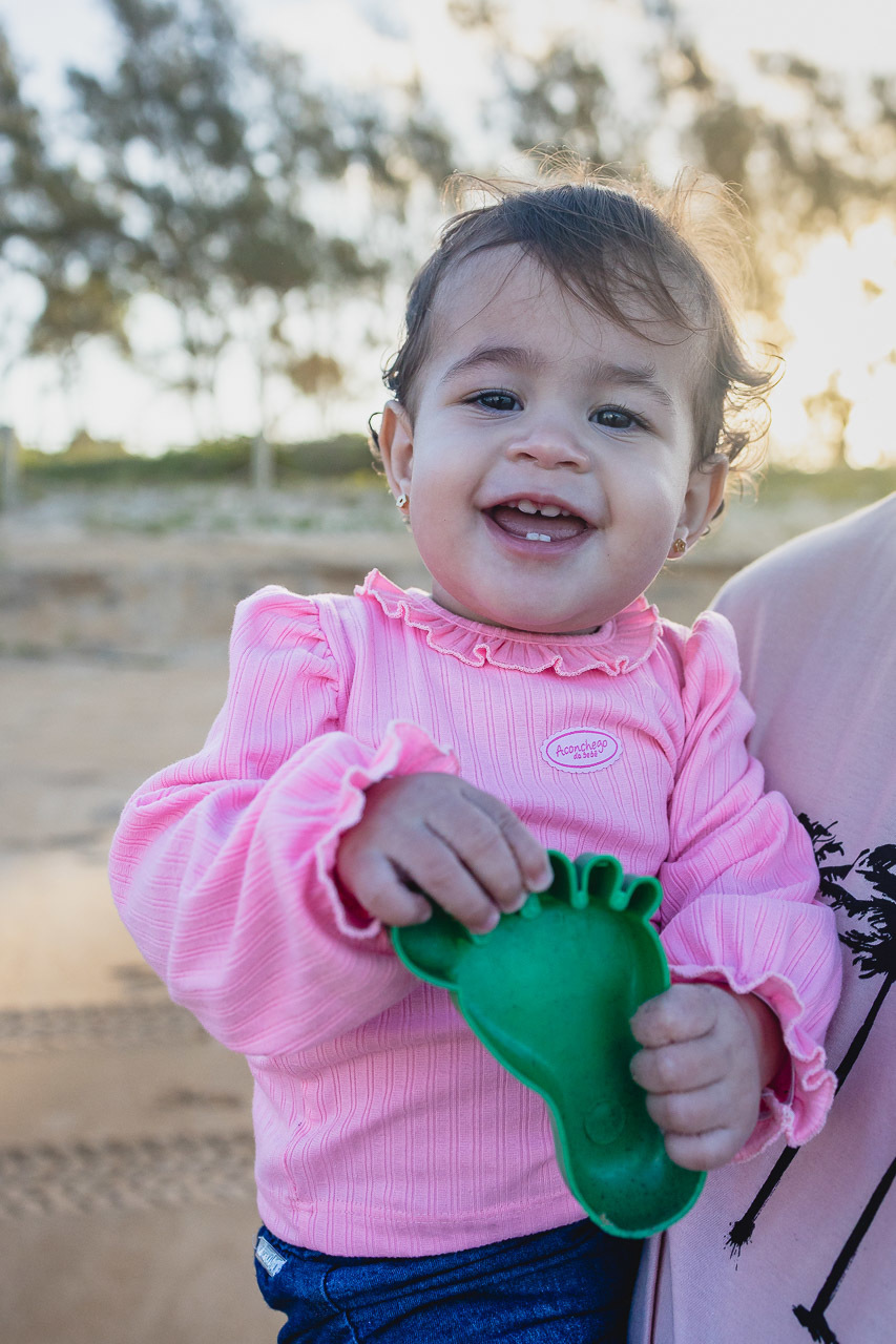 acompanhamento de bebê, abraço na alma, alan smyth fotografo são mateus es, ensaio de bebê, ensaio em casa, ensaio intimista, fotografia afetiva, fotografia de familia,  fotografia de familia sao mateus es, pais de menina, jornada de bebê, ensaio infantil