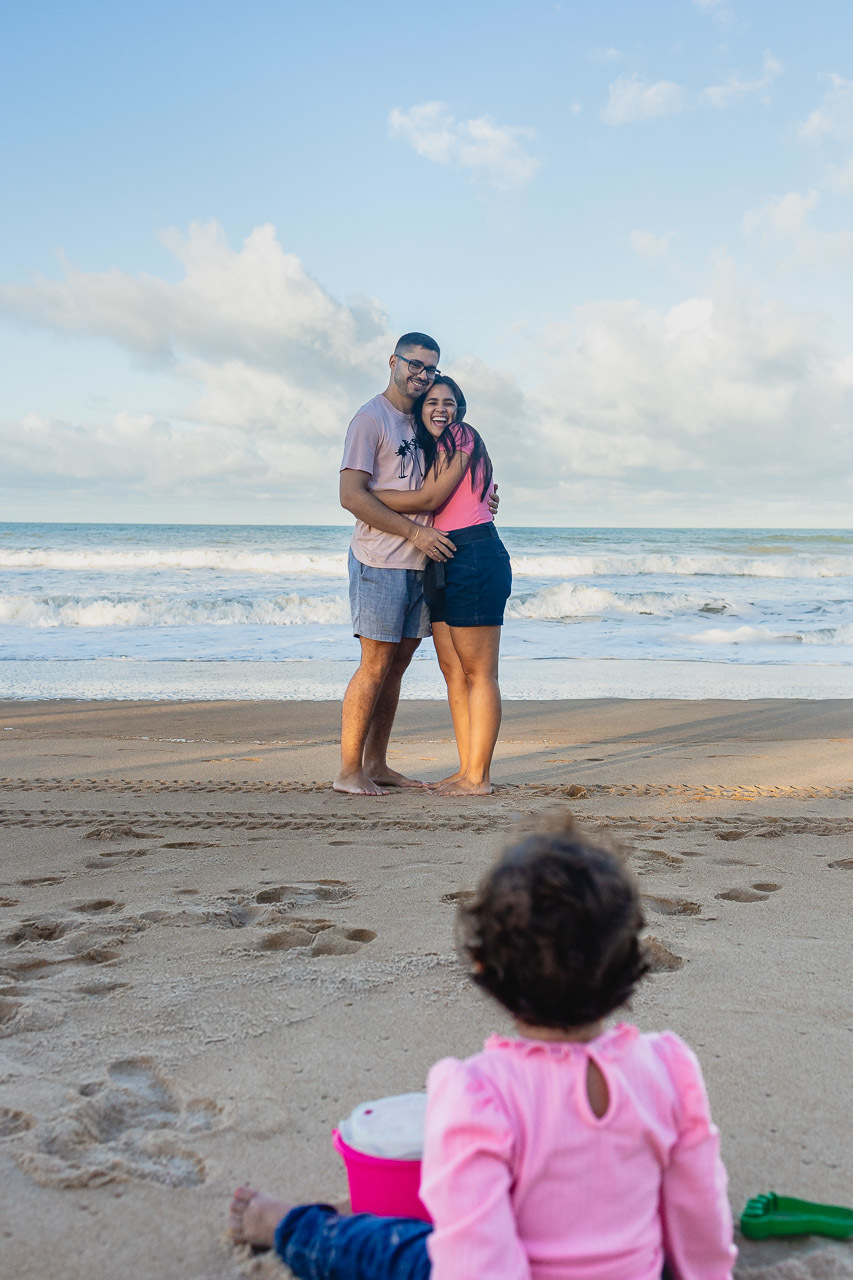 acompanhamento de bebê, abraço na alma, alan smyth fotografo são mateus es, ensaio de bebê, ensaio em casa, ensaio intimista, fotografia afetiva, fotografia de familia,  fotografia de familia sao mateus es, pais de menina, jornada de bebê, ensaio infantil