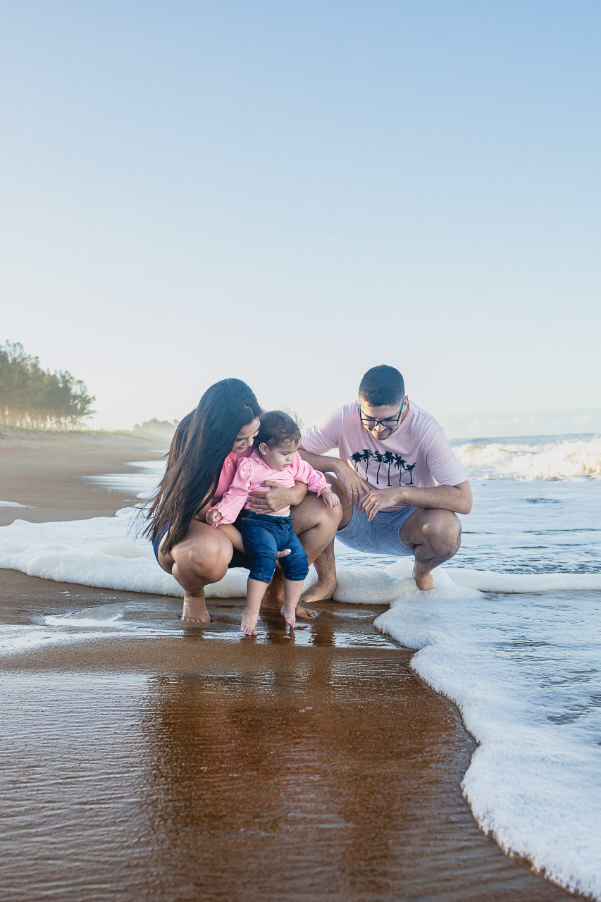 acompanhamento de bebê, abraço na alma, alan smyth fotografo são mateus es, ensaio de bebê, ensaio em casa, ensaio intimista, fotografia afetiva, fotografia de familia,  fotografia de familia sao mateus es, pais de menina, jornada de bebê, ensaio infantil