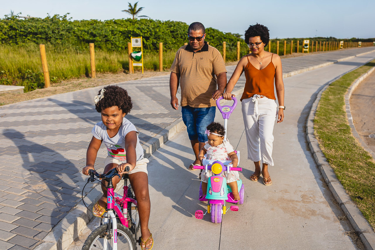 acompanhamento de bebê, abraço na alma, alan smyth fotografo são mateus es, ensaio de bebê, ensaio em casa, ensaio intimista, fotografia afetiva, fotografia de familia,  fotografia de familia sao mateus es, pais de menina, jornada de bebê, ensaio infantil