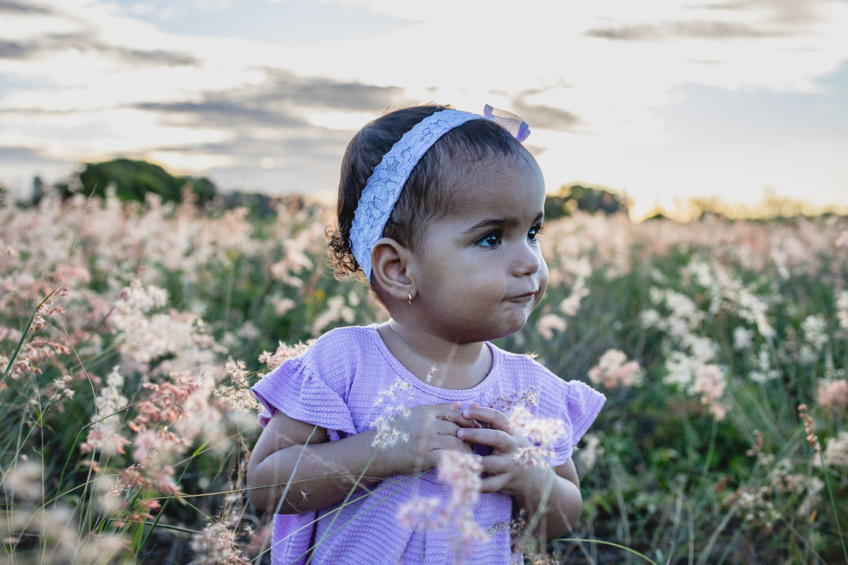 acompanhamento de bebê, abraço na alma, alan smyth fotografo são mateus es, ensaio de bebê, ensaio em casa, ensaio intimista, fotografia afetiva, fotografia de familia,  fotografia de familia sao mateus es,  gêmeas, gêmeas meninas, pais de menina, bebê