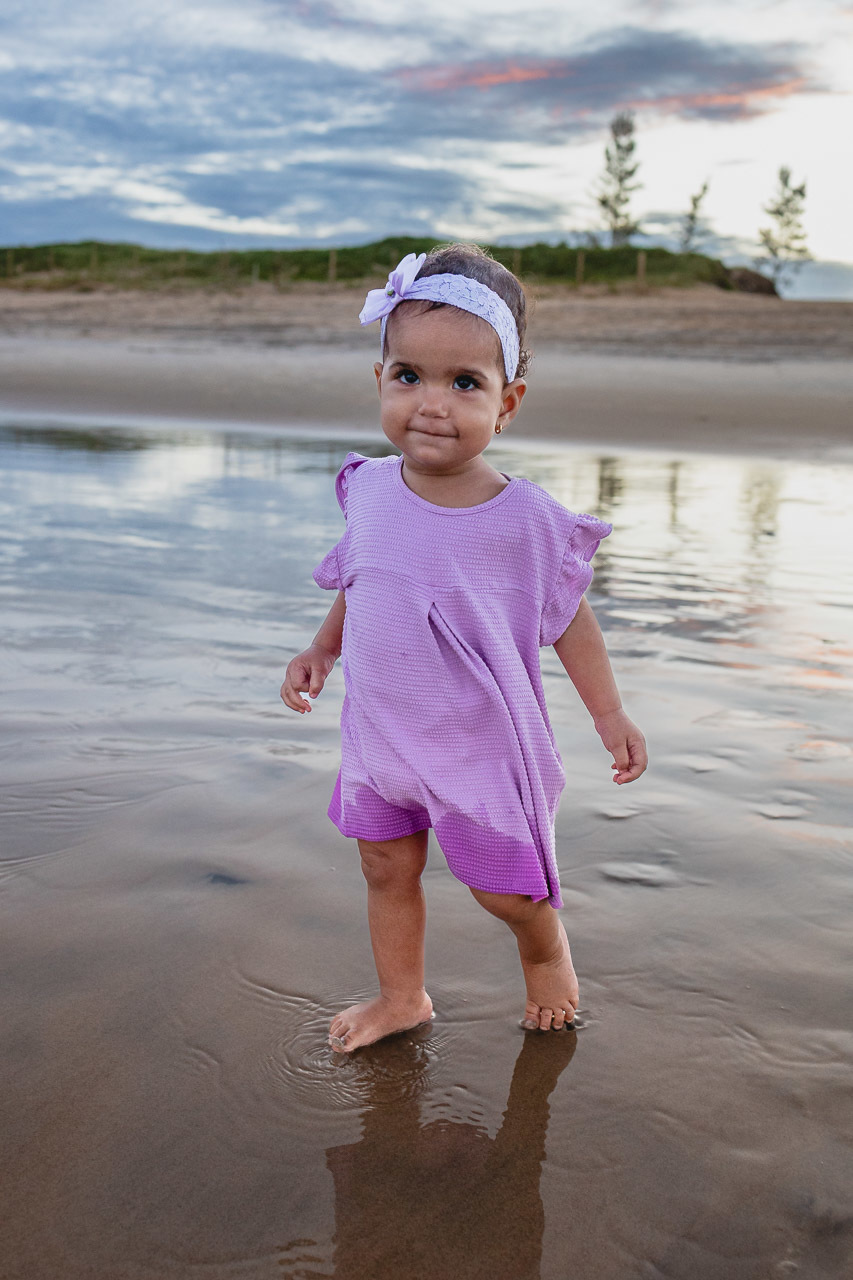 acompanhamento de bebê, abraço na alma, alan smyth fotografo são mateus es, ensaio de bebê, ensaio em casa, ensaio intimista, fotografia afetiva, fotografia de familia,  fotografia de familia sao mateus es,  gêmeas, gêmeas meninas, pais de menina, bebê