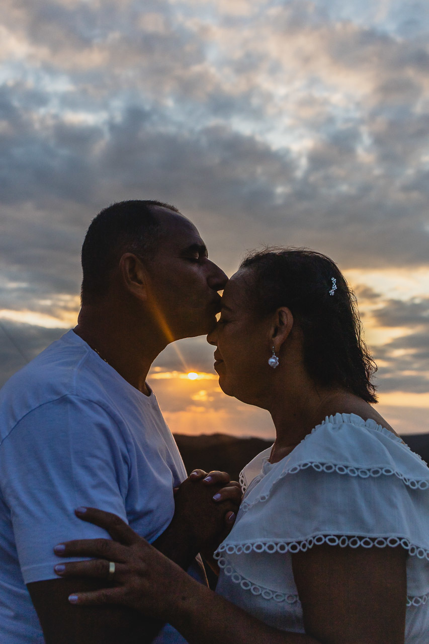 abraço na alma, alan smyth, alan smyth fotografo em sao mateus es, ensaio afetivo, fotografo em mantena, fotografia afetiva, fotografia de casal, fotografia intimista, fotografo afetivo, onde fotografar em mantena, torre de mantena, mirante em mantena