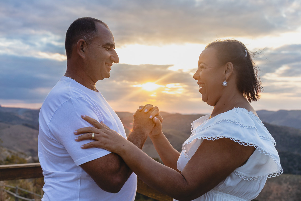 abraço na alma, alan smyth, alan smyth fotografo em sao mateus es, ensaio afetivo, fotografo em mantena, fotografia afetiva, fotografia de casal, fotografia intimista, fotografo afetivo, onde fotografar em mantena, torre de mantena, mirante em mantena