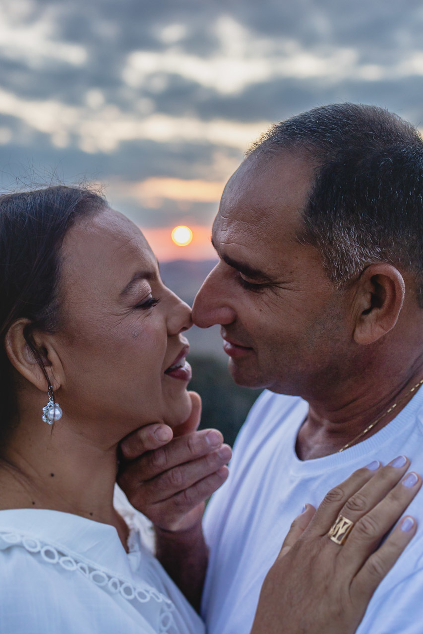 abraço na alma, alan smyth, alan smyth fotografo em sao mateus es, ensaio afetivo, fotografo em mantena, fotografia afetiva, fotografia de casal, fotografia intimista, fotografo afetivo, onde fotografar em mantena, torre de mantena, mirante em mantena