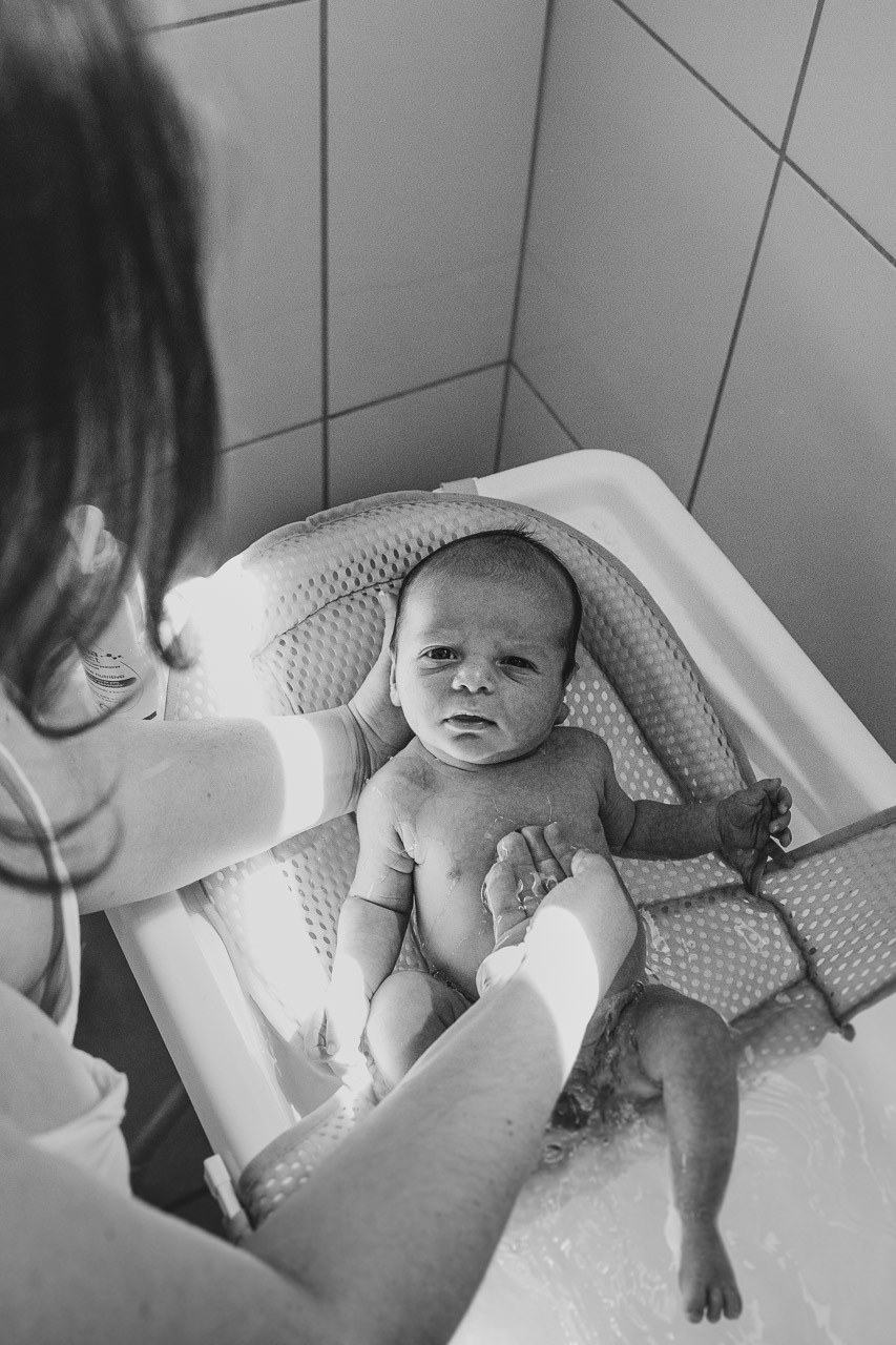 natural newborn, fotografo newborn, newborn, abraço na alma, alan smyth fotografo são mateus es, ensaio nerborn, ensaio em casa, ensaio intimista, fotografia afetiva, fotografia de familia, fotografia de familia guriri, fotografia de recem nascido, bebê