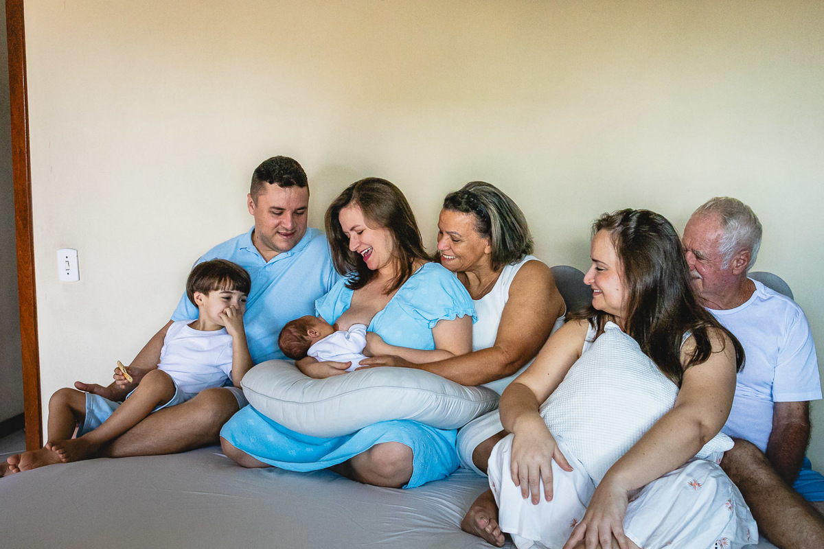 natural newborn, fotografo newborn, newborn, abraço na alma, alan smyth fotografo são mateus es, ensaio nerborn, ensaio em casa, ensaio intimista, fotografia afetiva, fotografia de familia, fotografia de familia guriri, fotografia de recem nascido, bebê