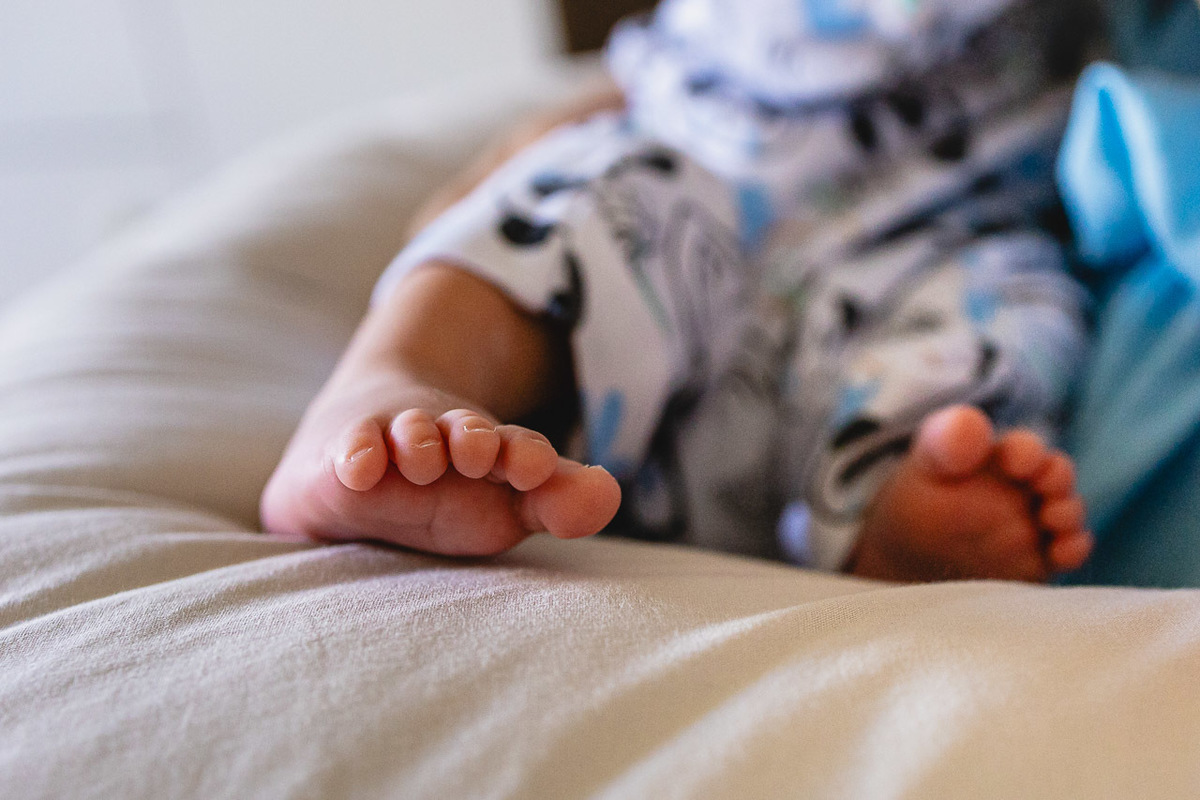 natural newborn, fotografo newborn, newborn, abraço na alma, alan smyth fotografo são mateus es, ensaio nerborn, ensaio em casa, ensaio intimista, fotografia afetiva, fotografia de familia, fotografia de familia guriri, fotografia de recem nascido, bebê