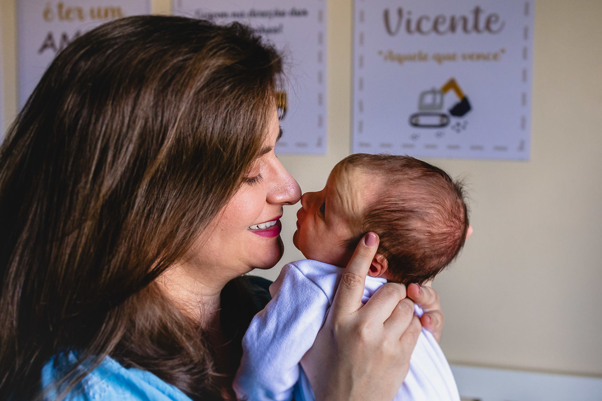natural newborn, fotografo newborn, newborn, abraço na alma, alan smyth fotografo são mateus es, ensaio nerborn, ensaio em casa, ensaio intimista, fotografia afetiva, fotografia de familia, fotografia de familia guriri, fotografia de recem nascido, bebê