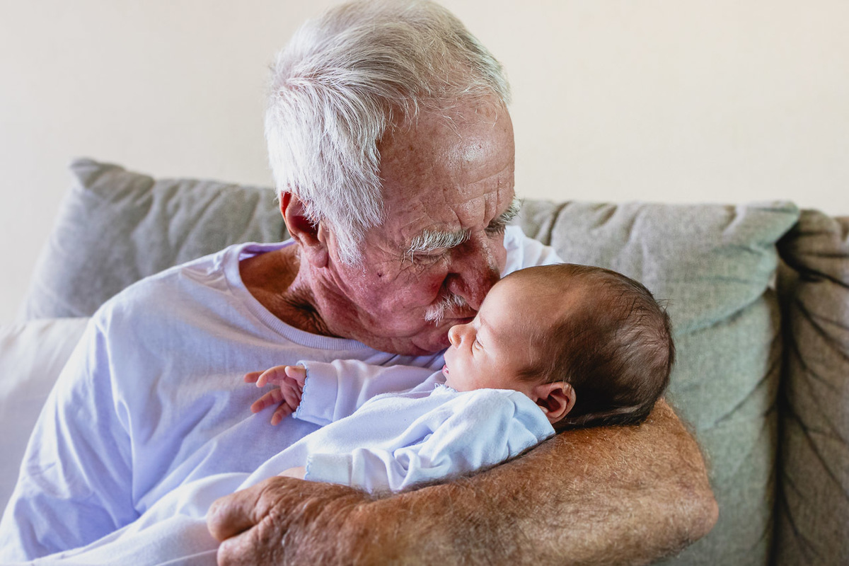 natural newborn, fotografo newborn, newborn, abraço na alma, alan smyth fotografo são mateus es, ensaio nerborn, ensaio em casa, ensaio intimista, fotografia afetiva, fotografia de familia, fotografia de familia guriri, fotografia de recem nascido, bebê