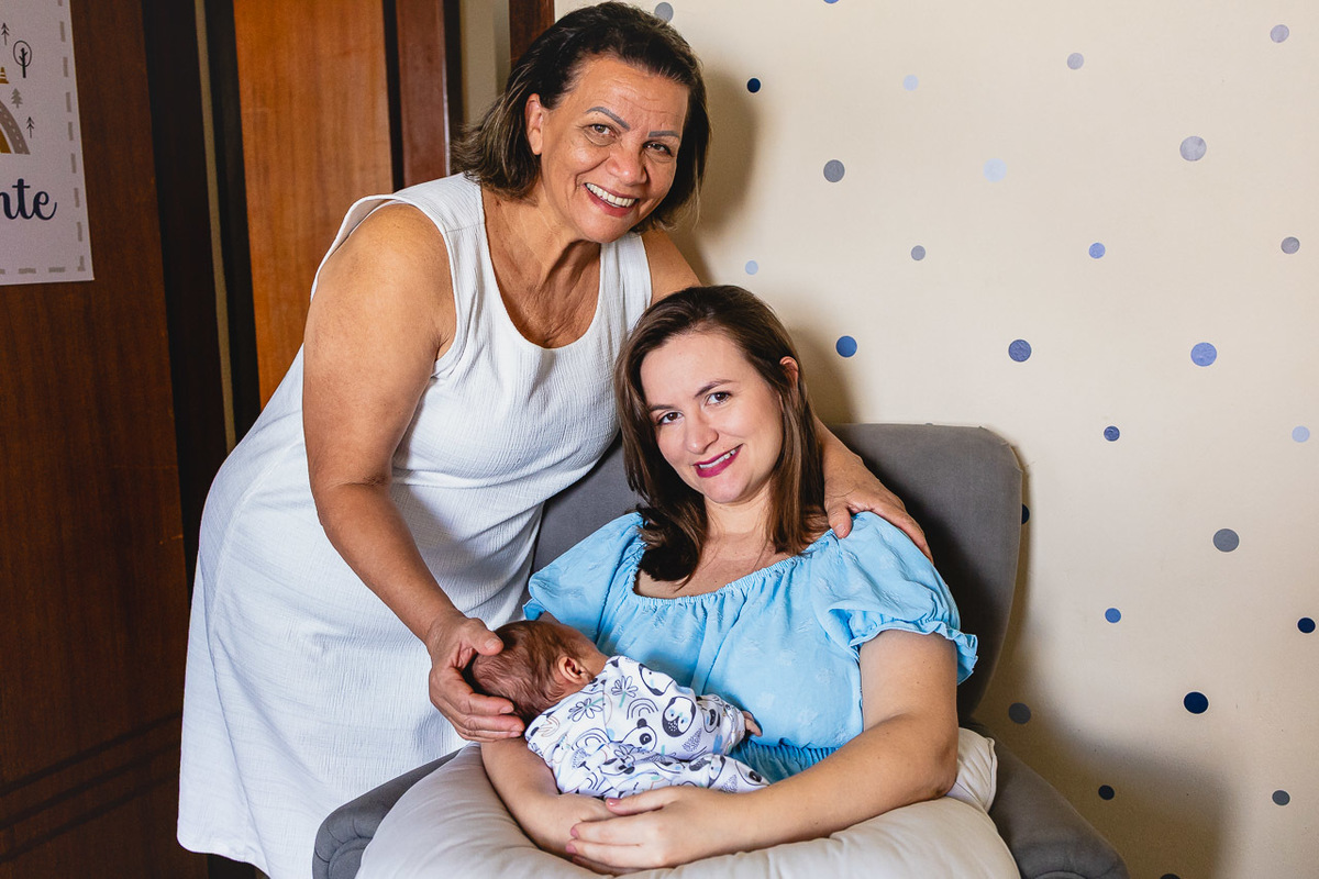 natural newborn, fotografo newborn, newborn, abraço na alma, alan smyth fotografo são mateus es, ensaio nerborn, ensaio em casa, ensaio intimista, fotografia afetiva, fotografia de familia, fotografia de familia guriri, fotografia de recem nascido, bebê