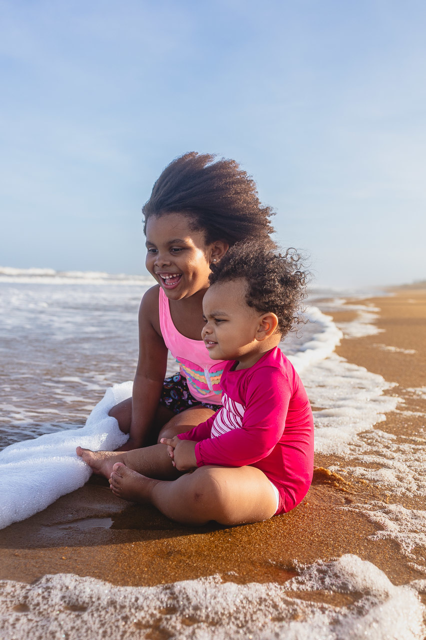 acompanhamento de bebê, abraço na alma, alan smyth fotografo são mateus es, ensaio de bebê, ensaio em casa, ensaio intimista, fotografia afetiva, fotografia de familia,  fotografia de familia sao mateus es, pais de menina, jornada de bebê, ensaio de 1 ano