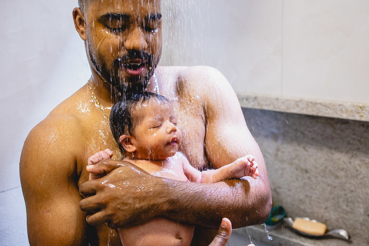 natural newborn, fotografo newborn, newborn, abraço na alma, alan smyth fotografo são mateus es, ensaio nerborn, ensaio em casa, ensaio intimista, fotografia afetiva, fotografia de familia, fotografia de recem nascido, fotografia de familia sao mateus es