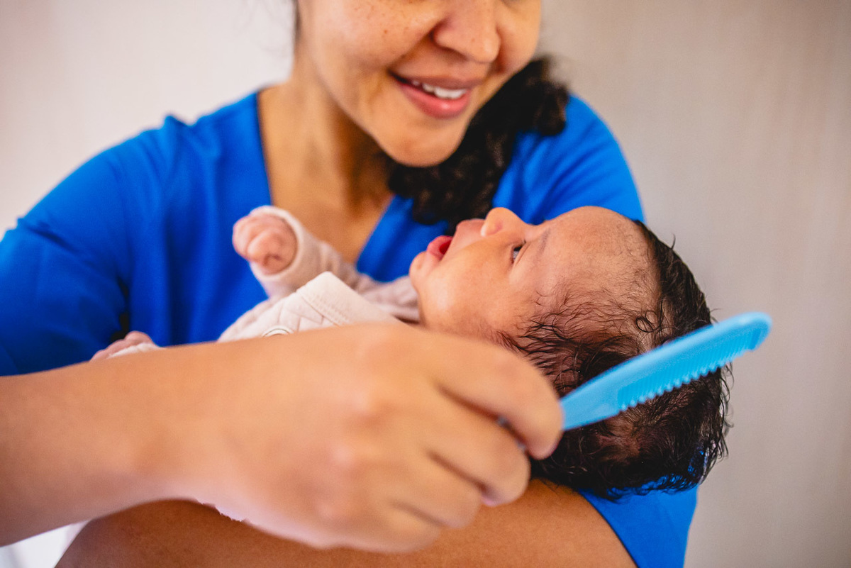 natural newborn, fotografo newborn, newborn, abraço na alma, alan smyth fotografo são mateus es, ensaio nerborn, ensaio em casa, ensaio intimista, fotografia afetiva, fotografia de familia, fotografia de recem nascido, fotografia de familia sao mateus es