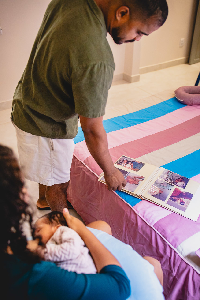 natural newborn, fotografo newborn, newborn, abraço na alma, alan smyth fotografo são mateus es, ensaio nerborn, ensaio em casa, ensaio intimista, fotografia afetiva, fotografia de familia, fotografia de recem nascido, fotografia de familia sao mateus es