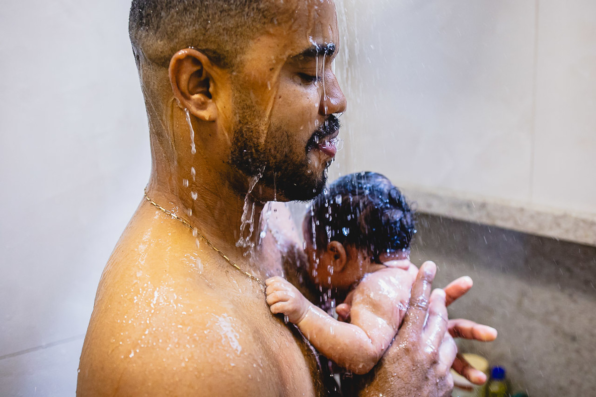 natural newborn, fotografo newborn, newborn, abraço na alma, alan smyth fotografo são mateus es, ensaio nerborn, ensaio em casa, ensaio intimista, fotografia afetiva, fotografia de familia, fotografia de recem nascido, fotografia de familia sao mateus es