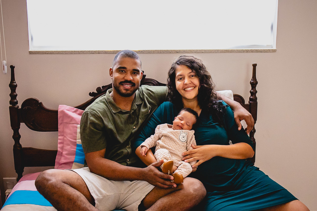 natural newborn, fotografo newborn, newborn, abraço na alma, alan smyth fotografo são mateus es, ensaio nerborn, ensaio em casa, ensaio intimista, fotografia afetiva, fotografia de familia, fotografia de recem nascido, fotografia de familia sao mateus es