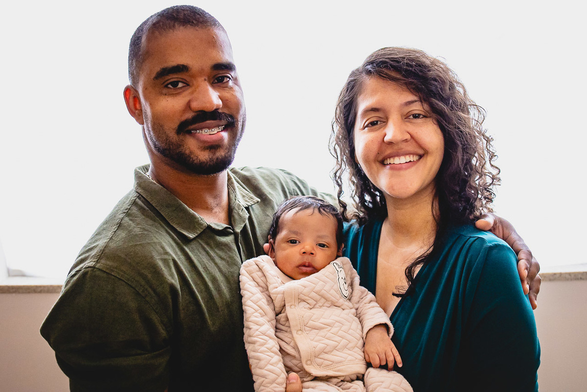 natural newborn, fotografo newborn, newborn, abraço na alma, alan smyth fotografo são mateus es, ensaio nerborn, ensaio em casa, ensaio intimista, fotografia afetiva, fotografia de familia, fotografia de recem nascido, fotografia de familia sao mateus es