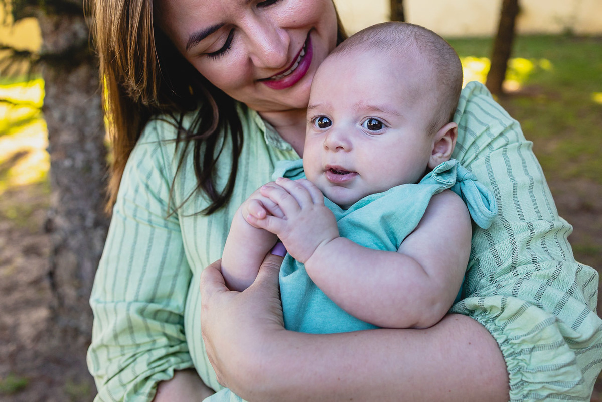 acompanhamento de bebê, abraço na alma, alan smyth fotografo são mateus es, ensaio de bebê, ensaio intimista, fotografia afetiva, fotografia de familia,  fotografia de familia sao mateus es, pais de menino, jornada de bebê, ensaio de 4 meses, bebê