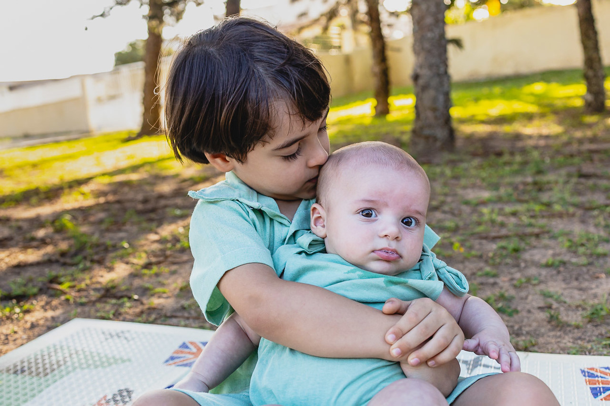 acompanhamento de bebê, abraço na alma, alan smyth fotografo são mateus es, ensaio de bebê, ensaio intimista, fotografia afetiva, fotografia de familia,  fotografia de familia sao mateus es, pais de menino, jornada de bebê, ensaio de 4 meses, bebê