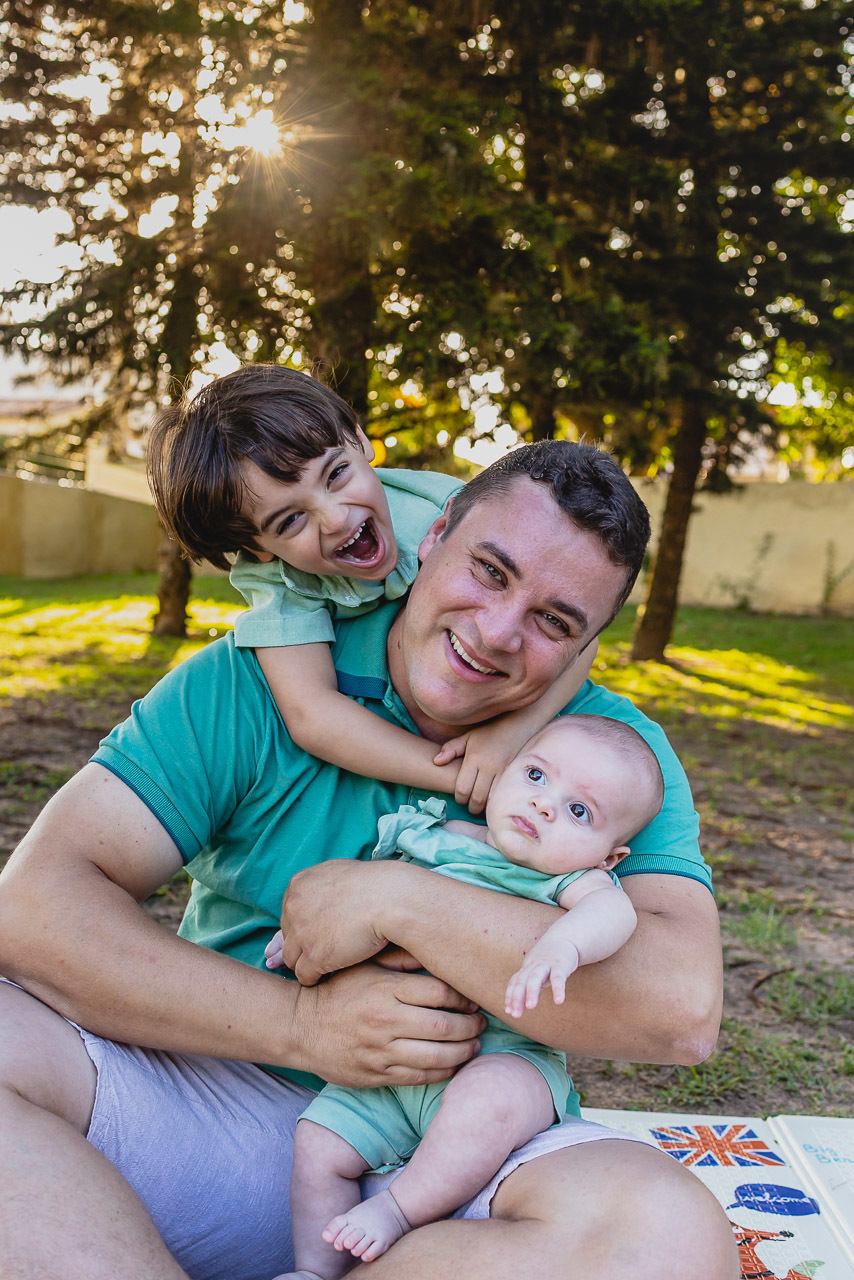 acompanhamento de bebê, abraço na alma, alan smyth fotografo são mateus es, ensaio de bebê, ensaio intimista, fotografia afetiva, fotografia de familia,  fotografia de familia sao mateus es, pais de menino, jornada de bebê, ensaio de 4 meses, bebê