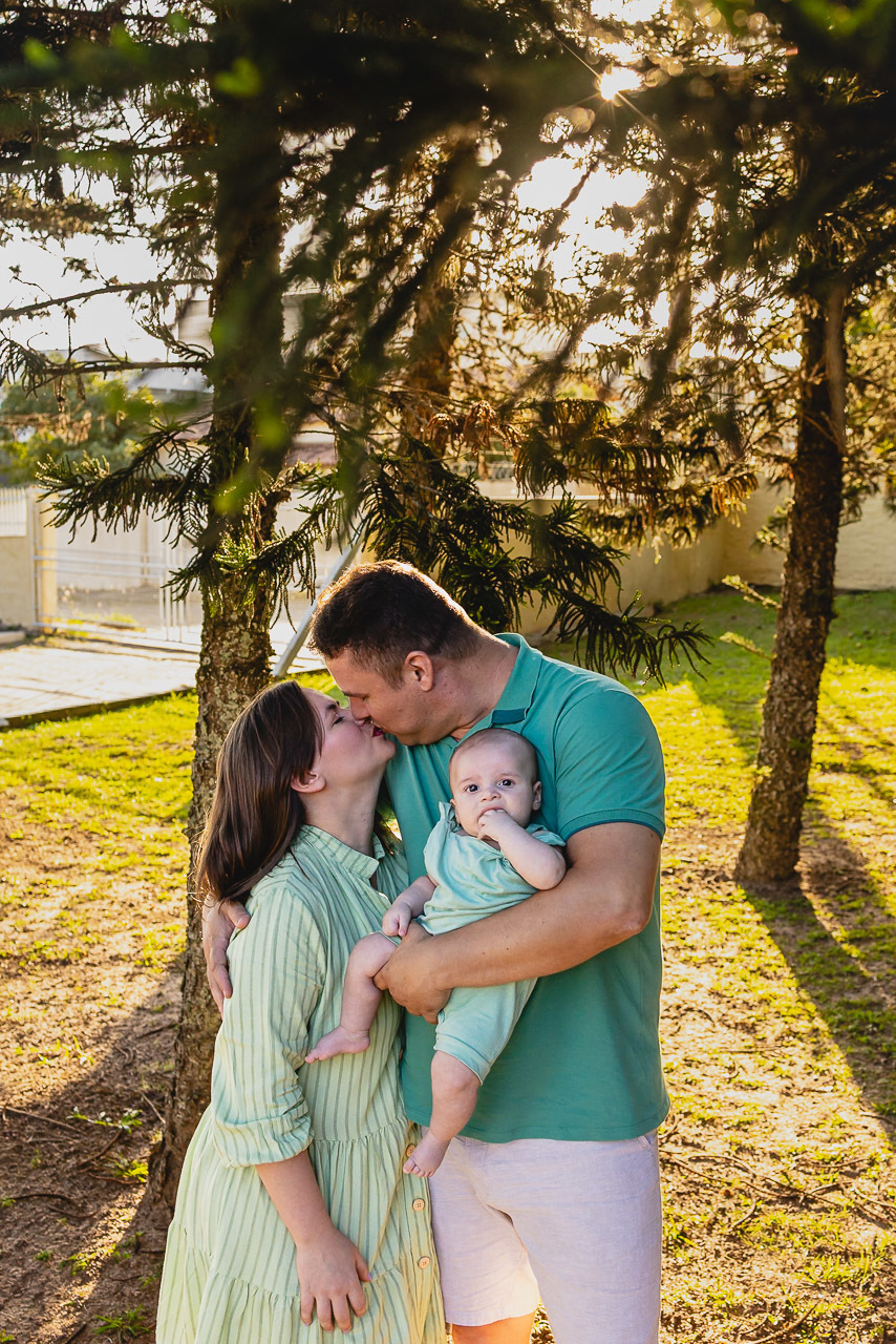 acompanhamento de bebê, abraço na alma, alan smyth fotografo são mateus es, ensaio de bebê, ensaio intimista, fotografia afetiva, fotografia de familia,  fotografia de familia sao mateus es, pais de menino, jornada de bebê, ensaio de 4 meses, bebê