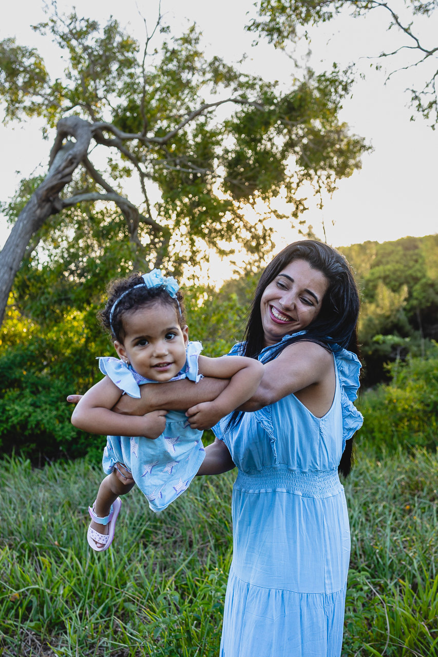 abraço na alma, alan smyth, ensaio da familia, ensaio de familia sao mateus, familia, fotografia afetiva, fotografo afetivo, fotografo em sao mateus es, fotografo guriri, mae e filha, onde fotografar em sao mateus, ensaio fotografico gemeas, gemeas, twins
