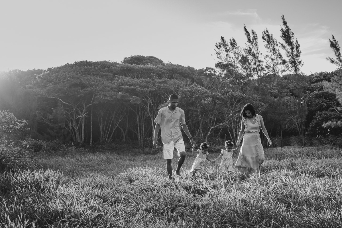 abraço na alma, alan smyth, ensaio da familia, ensaio de familia sao mateus, familia, fotografia afetiva, fotografo afetivo, fotografo em sao mateus es, fotografo guriri, mae e filha, onde fotografar em sao mateus, ensaio fotografico gemeas, gemeas, twins