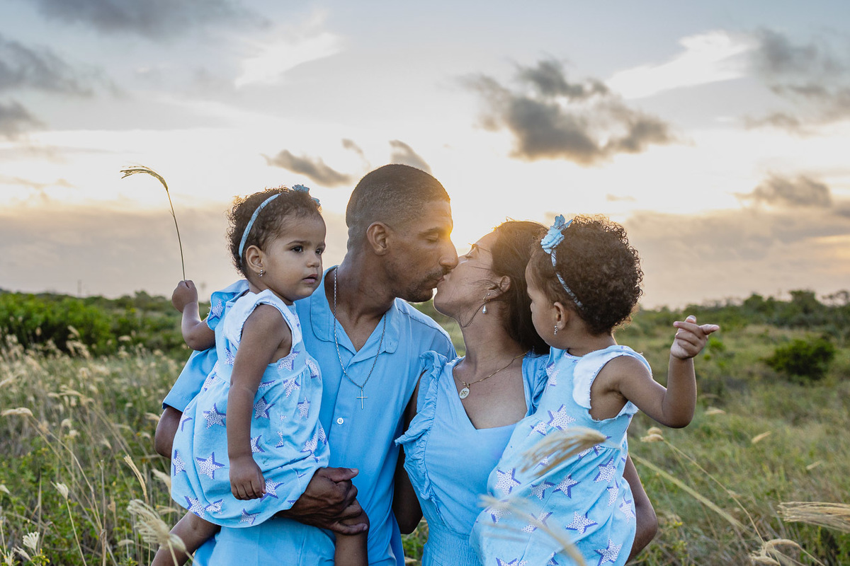 abraço na alma, alan smyth, ensaio da familia, ensaio de familia sao mateus, familia, fotografia afetiva, fotografo afetivo, fotografo em sao mateus es, fotografo guriri, mae e filha, onde fotografar em sao mateus, ensaio fotografico gemeas, gemeas, twins