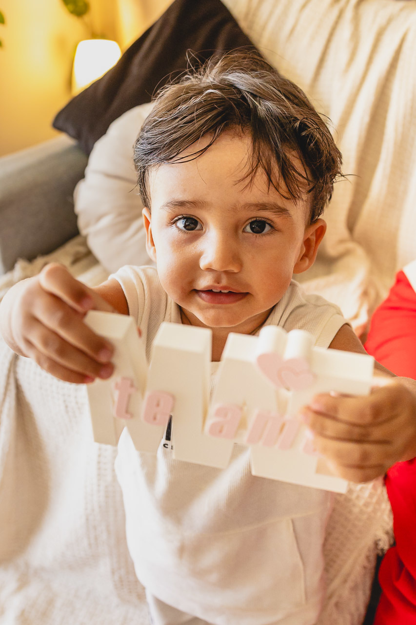 ensaio de dia das das mães  em são mateus es, especial abraço de mãe em são mateus, fotógrafo de família em são mateus es, sessão de fotos de dia das mães guriri, ensaio dia das mães afetivo são mateus, cenario de dia das maes, retrato de dia das mães 