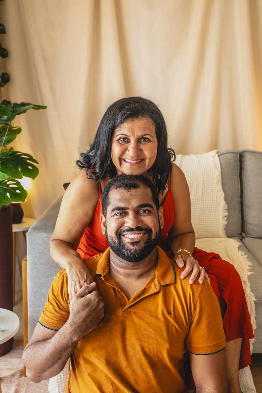 ensaio de dia das das mães  em são mateus es, especial abraço de mãe em são mateus, fotógrafo de família em são mateus es, sessão de fotos de dia das mães guriri, ensaio dia das mães afetivo são mateus, cenario de dia das maes, retrato de dia das mães 