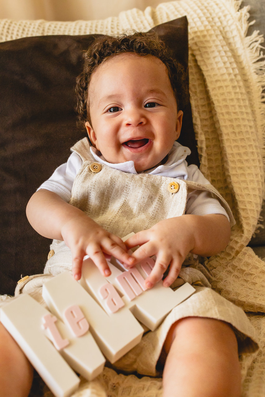 ensaio de dia das das mães  em são mateus es, especial abraço de mãe em são mateus, fotógrafo de família em são mateus es, sessão de fotos de dia das mães guriri, ensaio dia das mães afetivo são mateus, cenario de dia das maes, retrato de dia das mães 