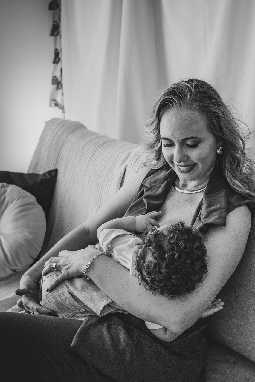 ensaio de dia das das mães  em são mateus es, especial abraço de mãe em são mateus, fotógrafo de família em são mateus es, sessão de fotos de dia das mães guriri, ensaio dia das mães afetivo são mateus, cenario de dia das maes, retrato de dia das mães 