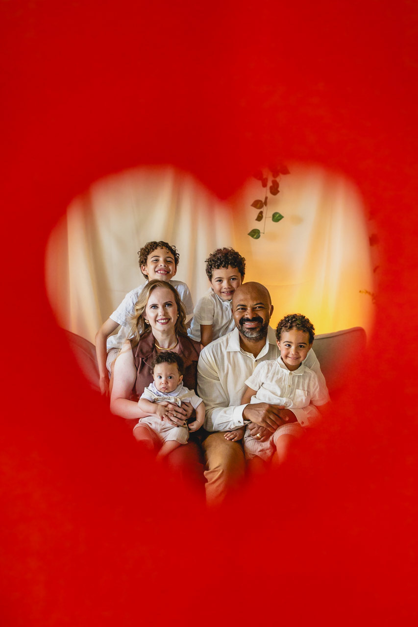 ensaio de dia das das mães  em são mateus es, especial abraço de mãe em são mateus, fotógrafo de família em são mateus es, sessão de fotos de dia das mães guriri, ensaio dia das mães afetivo são mateus, cenario de dia das maes, retrato de dia das mães 