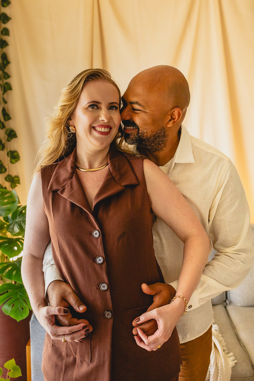 ensaio de dia das das mães  em são mateus es, especial abraço de mãe em são mateus, fotógrafo de família em são mateus es, sessão de fotos de dia das mães guriri, ensaio dia das mães afetivo são mateus, cenario de dia das maes, retrato de dia das mães 