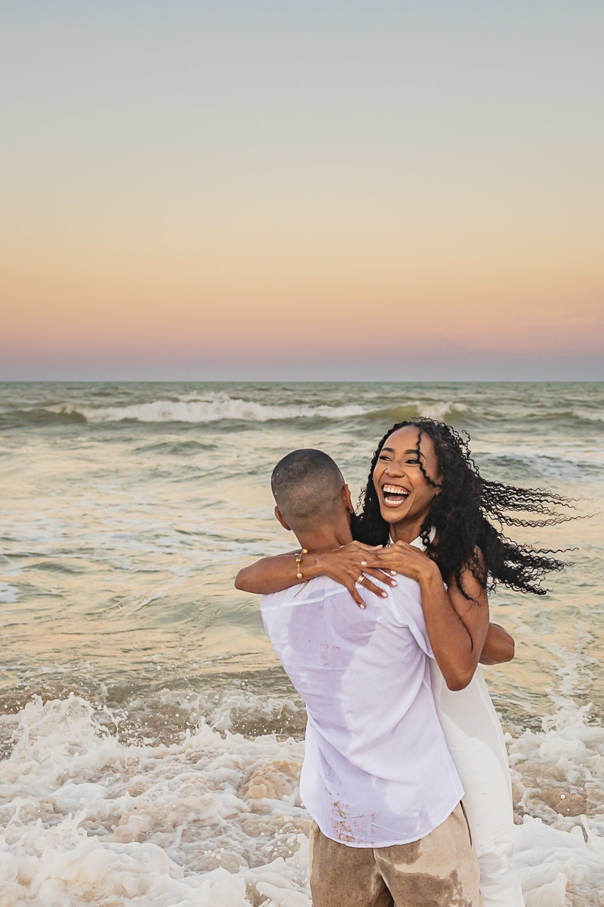 abraço na alma, alan smyth, alan smyth fotografo em sao mateus es, ensaio pre wedding, pre casamento, ensaio afetivo, ensaio casal na praia, fotografia afetiva, fotografia de casal, fotografia intimista, fotografo afetivo, fotografo em guriri, pre wedding