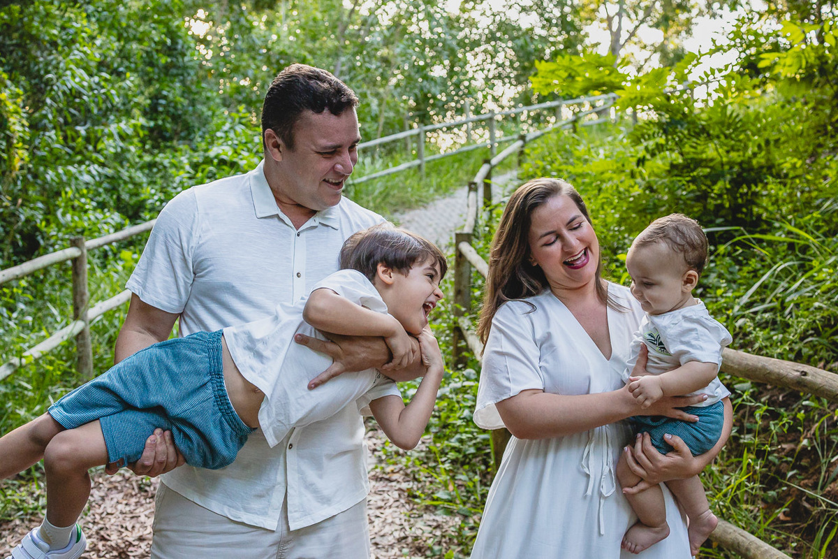 acompanhamento de bebê, abraço na alma, alan smyth fotografo são mateus es, ensaio de bebê, ensaio intimista, fotografia afetiva, fotografia de familia sao mateus es, jornada de bebê, ensaio de 8 meses, introdução alimentar, fotografia infantil