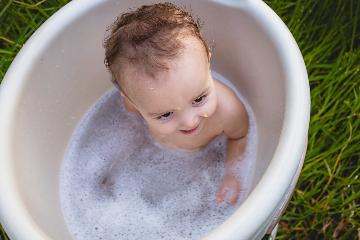 acompanhamento de bebê, abraço na alma, alan smyth fotografo são mateus es, ensaio de bebê, ensaio intimista, fotografia afetiva, fotografia de familia sao mateus es, jornada de bebê, ensaio de 8 meses, introdução alimentar, fotografia infantil