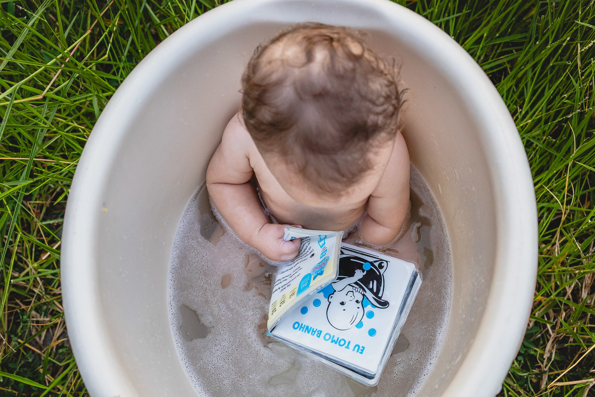 acompanhamento de bebê, abraço na alma, alan smyth fotografo são mateus es, ensaio de bebê, ensaio intimista, fotografia afetiva, fotografia de familia sao mateus es, jornada de bebê, ensaio de 8 meses, introdução alimentar, fotografia infantil