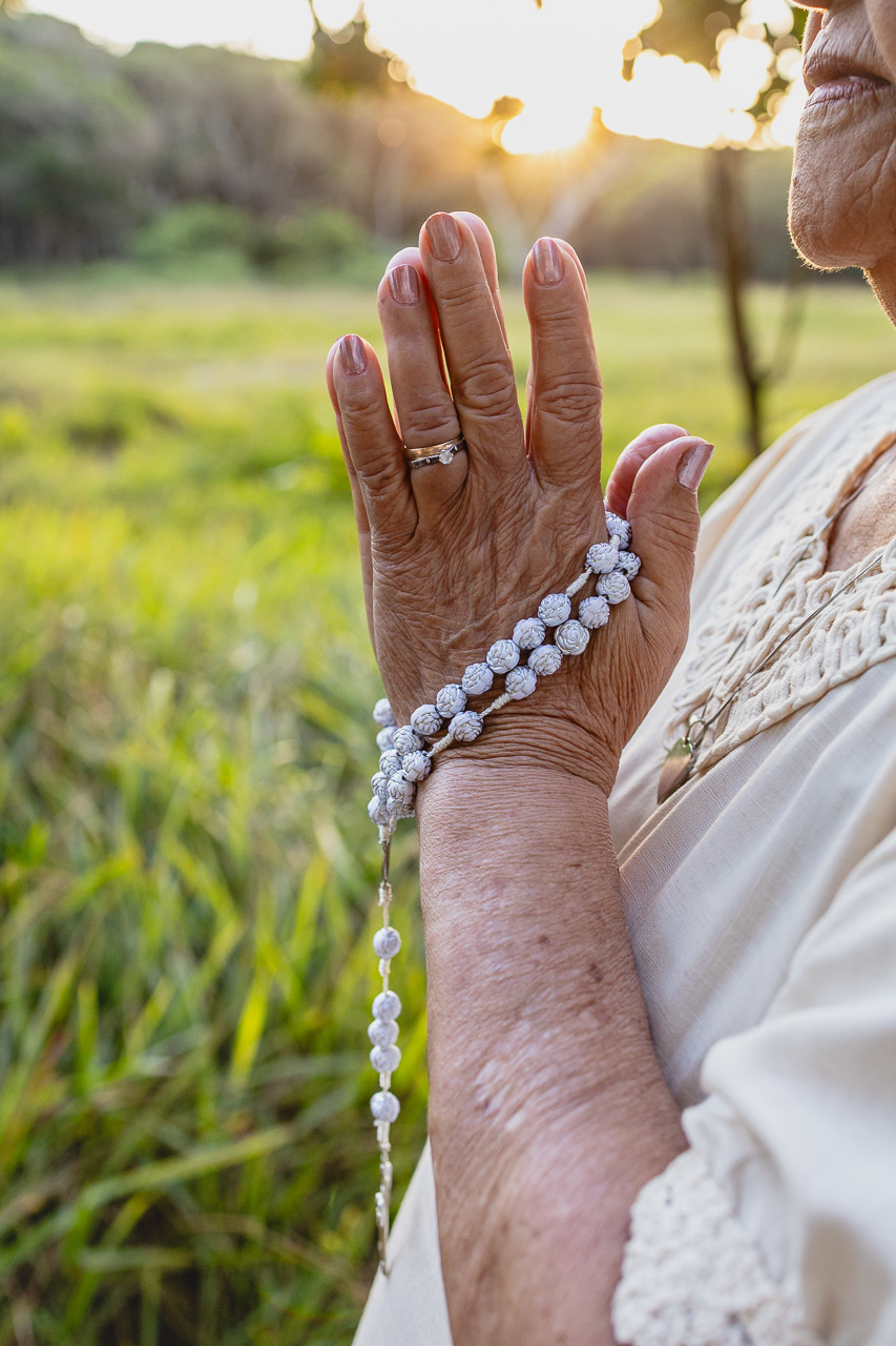 abraço na alma, alan smyth, fotografo afetivo, fotografo em sao mateus es, ensaio fotografico de aniversário, ensaio fotografico de aniversario feminino, ensaio de aniversario, fotografo de ensaios femininos, fotografia para mulheres, 80 anos