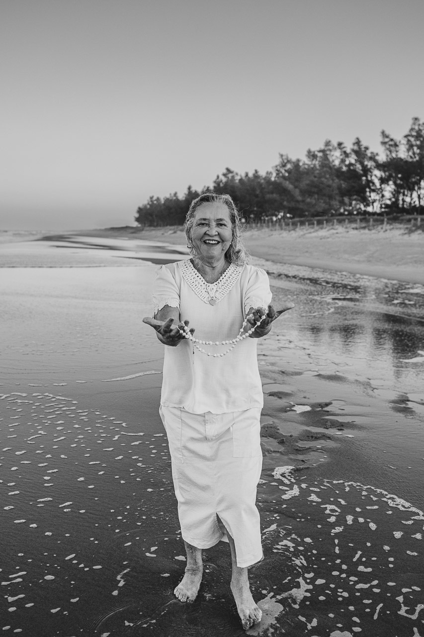 abraço na alma, alan smyth, fotografo afetivo, fotografo em sao mateus es, ensaio fotografico de aniversário, ensaio fotografico de aniversario feminino, ensaio de aniversario, fotografo de ensaios femininos, fotografia para mulheres, 80 anos